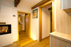 Vorraum mit Kamin Vorraum mit Kamin