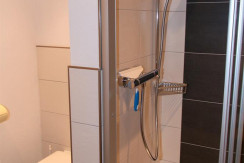 Badezimmer mit Dusche Badezimmer mit Dusche