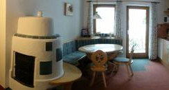 Wohnraum mit Küche Wohnraum mit Küche