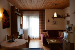 Wohnraum mit Sitzecke Wohnraum mit Sitzecke