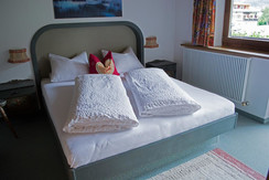 Schlafzimmer-1 Schlafzimmer-1