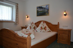 Zimmer 1 - Schlafzimmer  Zimmer 1 - Schlafzimmer