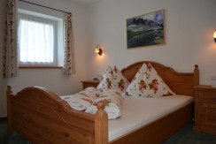 Zimmer 1 - Schlafzimmer 1 Zimmer 1 - Schlafzimmer 1