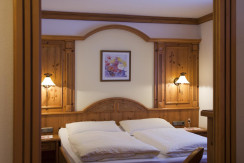 Zweibettzimmer Zweibettzimmer