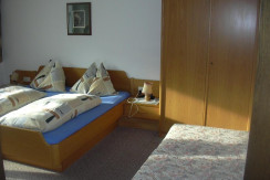 Doppelzimmer Wohnung 2 Doppelzimmer Wohnung 2