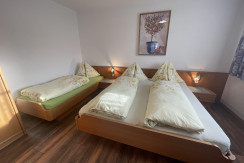 3D998691-E007-4210-A148-6A718821E455 3D998691-E007-4210-A148-6A718821E455