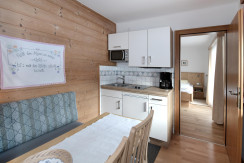 Küche mit Essplatz Küche mit Essplatz