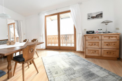 Esszimmer 1. OG Esszimmer 1. OG