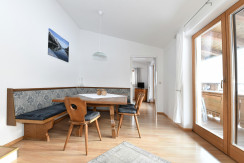 Esszimmer 1. OG Esszimmer 1. OG