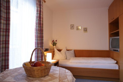 Einzelzimmer mit Balkon oder Terrasse Einzelzimmer mit Balkon oder Terrasse