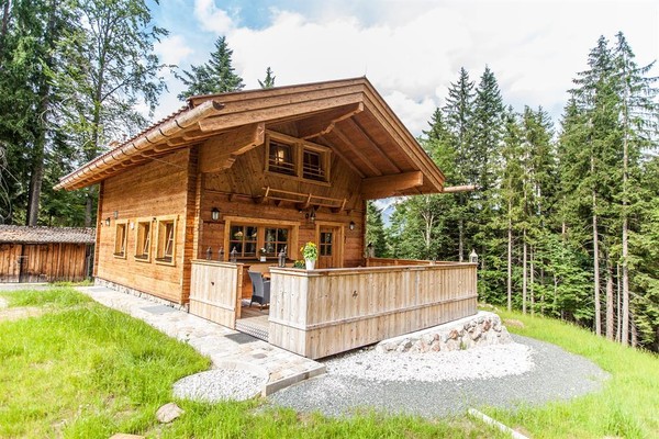 Haberlhütte Außenansicht Sommer © Gerald Lobenwein