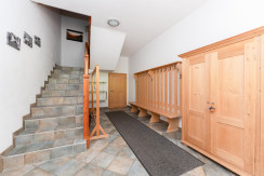 Eingangsbereich mit Garderobe