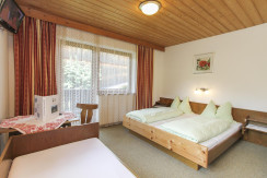 Dreibettzimmer-neu Dreibettzimmer-neu