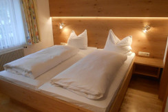 Schlafzimmer 1 neu mit drei Betten Schlafzimmer 1 neu mit drei Betten