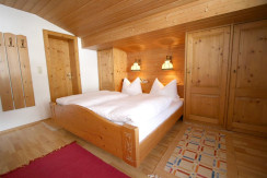 09 Schlafzimmer App.4 09 Schlafzimmer App.4