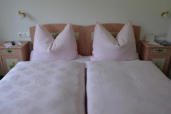 Doppelbett Doppelbett