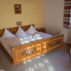Photo of Double room with extra bed, shared shower/shared toilet