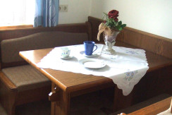 Wohnung-Küche/Essecke