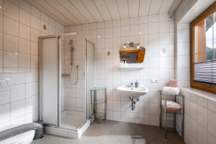 Ferienwohnung_Mader_Schneiderweg_1_Waidring_Badezi Ferienwohnung_Mader_Schneiderweg_1_Waidring_Badezi