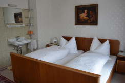 Blick ins Doppelzimmer Blick ins Doppelzimmer