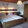 Photo of Double room, 1 extra bed, shower/WC on the floor