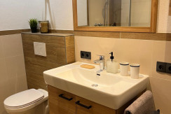 e5c39758-a541-4c2c-aa8c-b6ddf21e443d