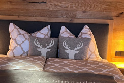 Schlafzimmer Bett 180 x 200