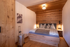 Haus_Steinplatte_Dorfstrasse_33_Waidring_Schlafzim