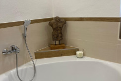 9346faeb-1446-4f38-9948-6a6599c216d6