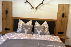 Schlafzimmer 1,   Bett 180 x 200