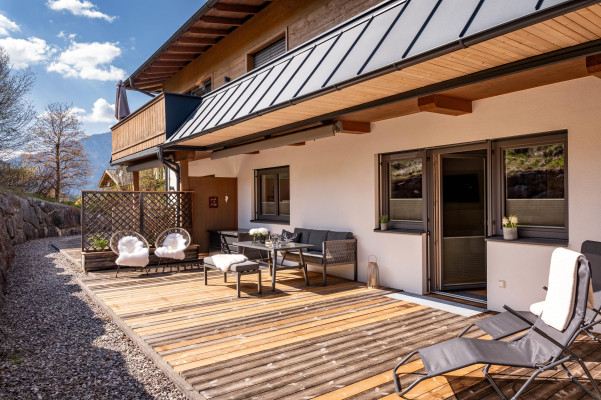 Haus_Steinplatte_Dorfstrasse_33_Waidring_Terrasse_