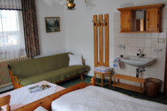 Dreibettzimmer mit Ausziehcouch Dreibettzimmer mit Ausziehcouch