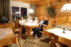 Frühstücks-Aufenthaltsr Frühstücks-Aufenthaltsr