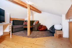 Home-Suite-Home_0113