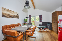 Home-Suite-Home_1202