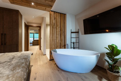 Schlafzimmer 1 inkl. freistehender Badewanne Schlafzimmer 1 inkl. freistehender Badewanne