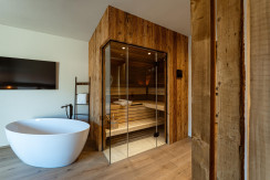 Schlafzimmer inkl. freistehender Badewanne Schlafzimmer inkl. freistehender Badewanne