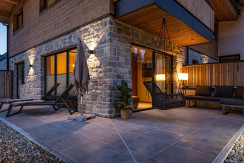 Terrasse mit Hängesessel Terrasse mit Hängesessel