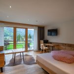 Photo of Suite, shower, toilet, terrace