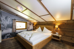 zimmer-Suite Spielberg Schlafzimmer 4 zu 3