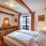 Photo of Doppelzimmer mit 2 Zusatzbetten, shower, toilet