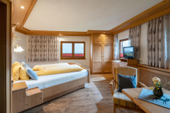 Plankenhof_Vogeltennweg_18_Waidring_Schlafzimmer_4