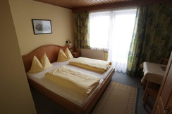 Zimmer III Zimmer III