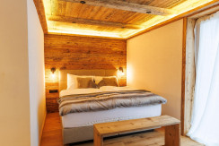 9C3A8174-HDR