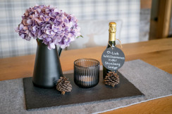 Stoaberglodge_Wieben_21_St_Ulrich_Wohnzimmer_Detai Stoaberglodge_Wieben_21_St_Ulrich_Wohnzimmer_Detai