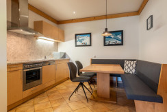 Kitchenette Suite 4 Kitchenette Suite 4