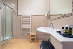 Bathroom Suite 4 Bathroom Suite 4